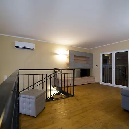 Sunset Loft Bed & Breakfast *