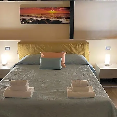 Sunset Loft Couette-café Milazzo