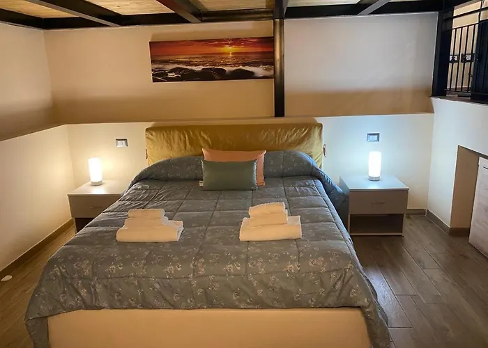 Sunset Loft Bed and breakfast